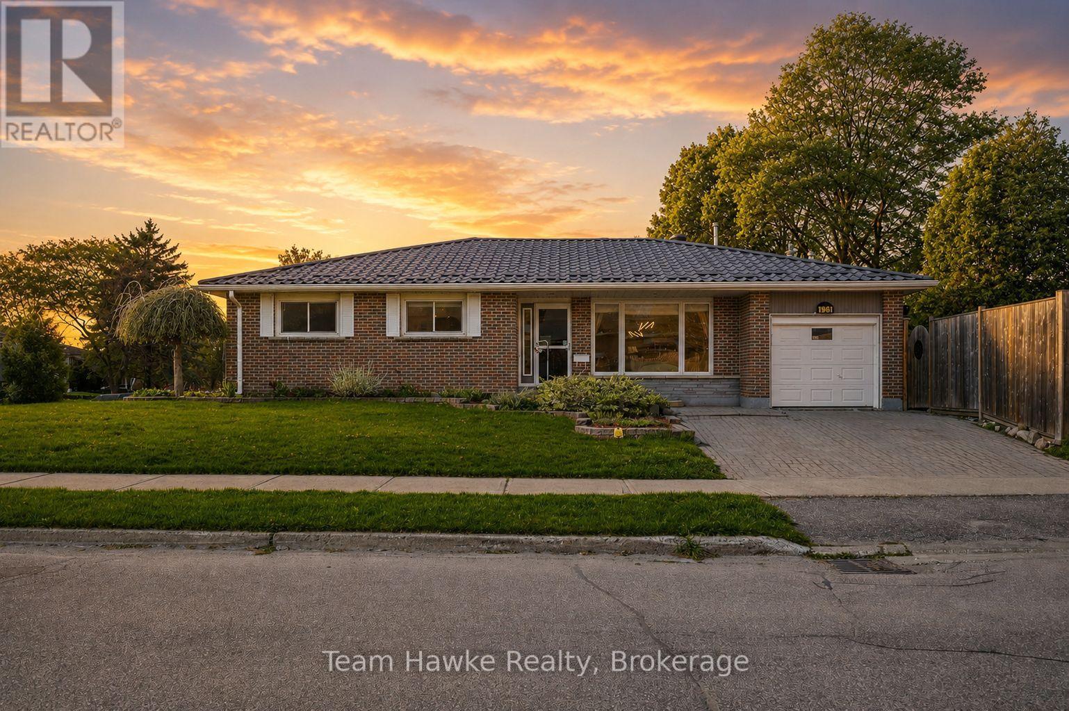 958 MONTREAL STREET, Midland, Ontario