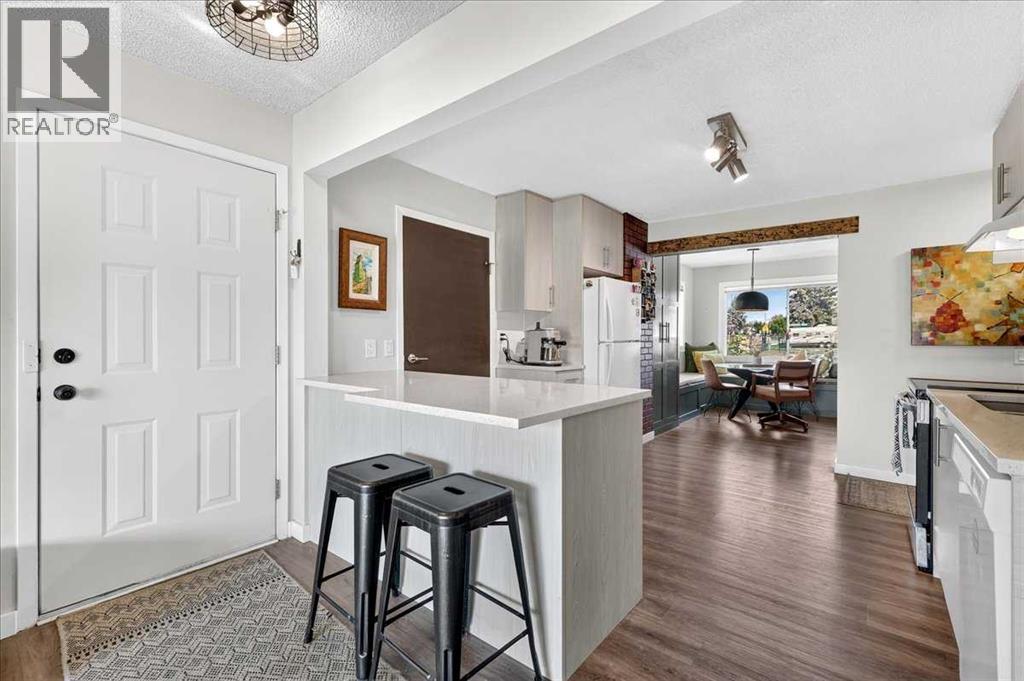 227 Lynnwood Drive Se, Calgary, Alberta  T2C 0T1 - Photo 8 - A2340954