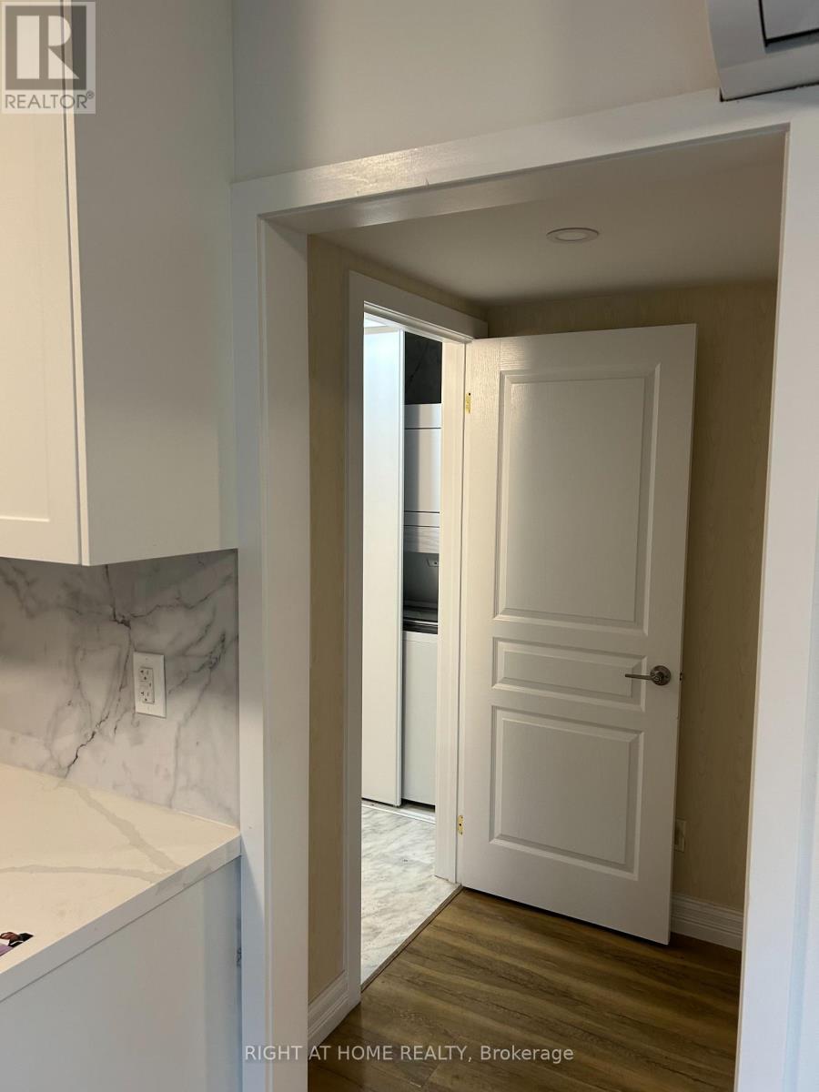 Garden Suite - 875 Bathurst Street, Toronto, Ontario M5R 3G2 - Photo 5 - C13719120