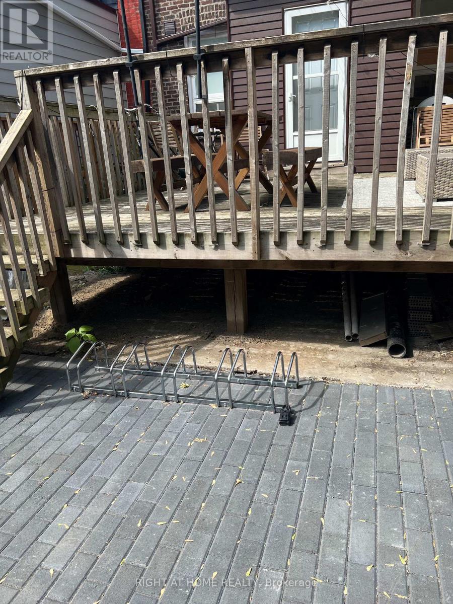 Garden Suite - 875 Bathurst Street, Toronto, Ontario M5R 3G2 - Photo 14 - C13719120