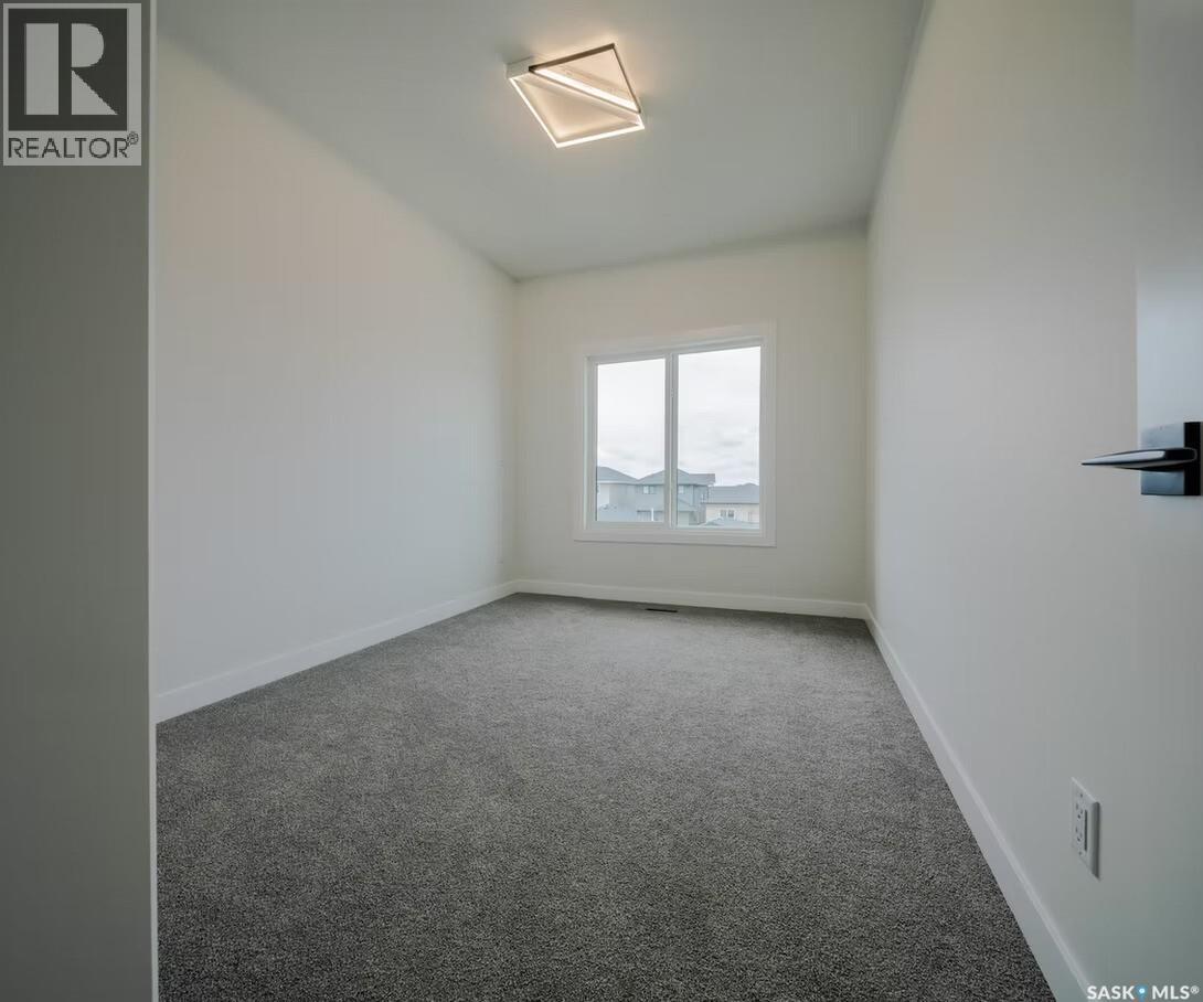 223 Feheregyhazi Boulevard, Saskatoon, Saskatchewan  S7W 0C2 - Photo 4 - SK047147