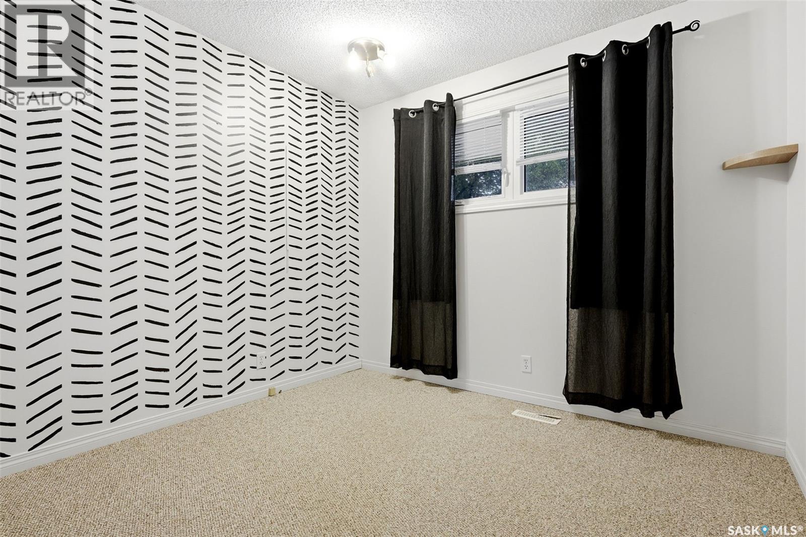 726 Mcintosh Street N, Regina, Saskatchewan  S4R 5Z4 - Photo 22 - SK047074