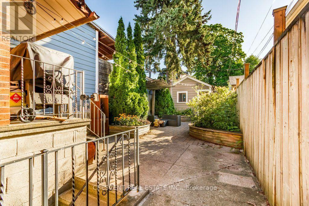 Lower - 603 Saint Clarens Avenue, Toronto, Ontario  M6H 3W8 - Photo 22 - W13731674