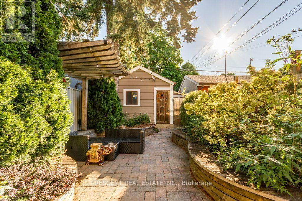 Lower - 603 Saint Clarens Avenue, Toronto, Ontario  M6H 3W8 - Photo 24 - W13731674