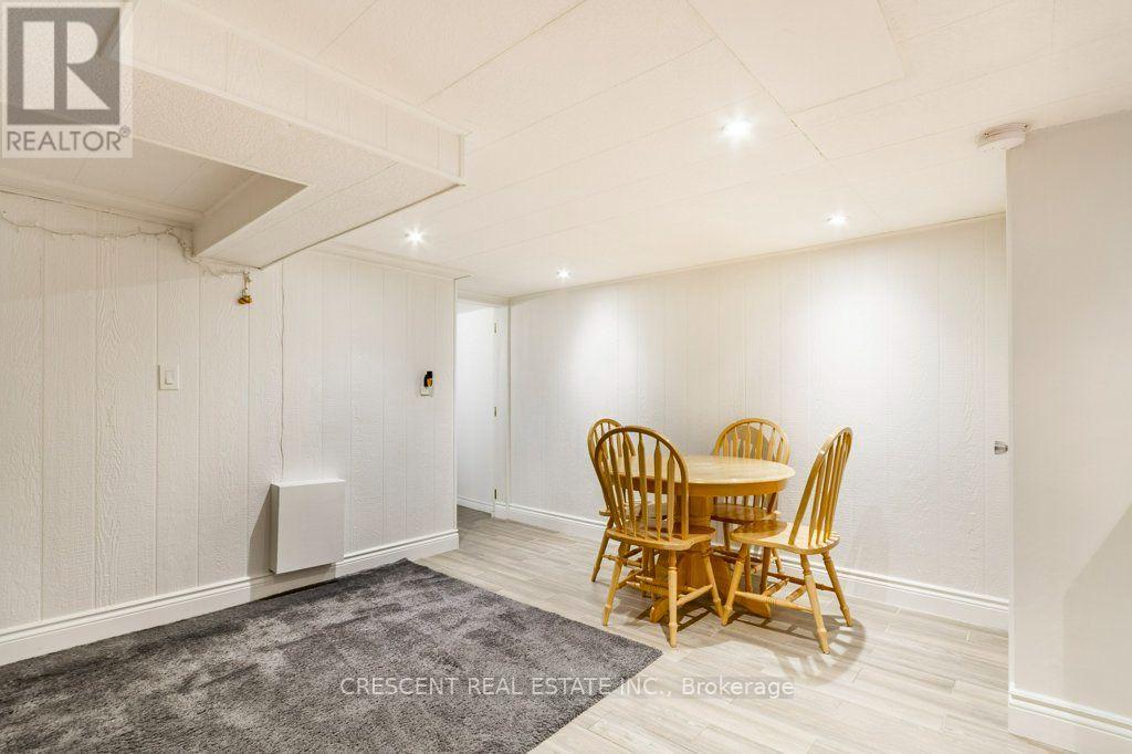 Lower - 603 Saint Clarens Avenue, Toronto, Ontario  M6H 3W8 - Photo 7 - W13731674