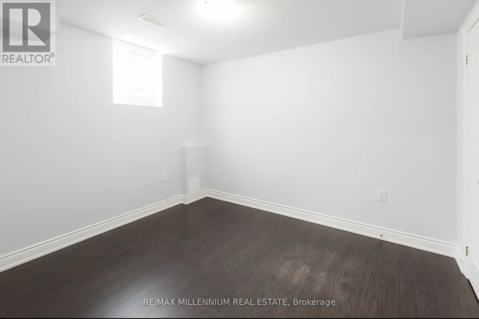 Bsmt - 7 Lloyd Crescent, Brampton, Ontario  L7A 4J5 - Photo 11 - W13731686