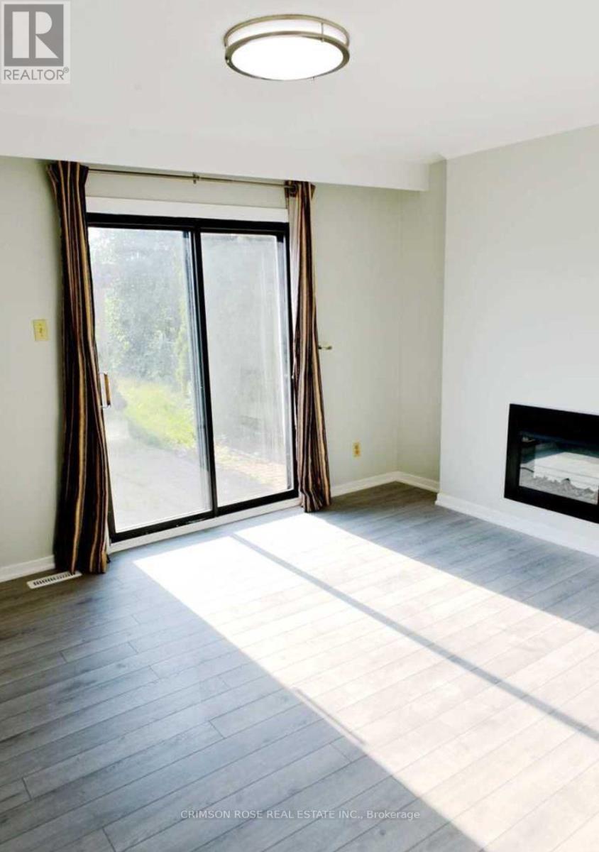 Main Floor - 481 Fergo Avenue, Mississauga, Ontario  L5B 2J2 - Photo 2 - W13731730