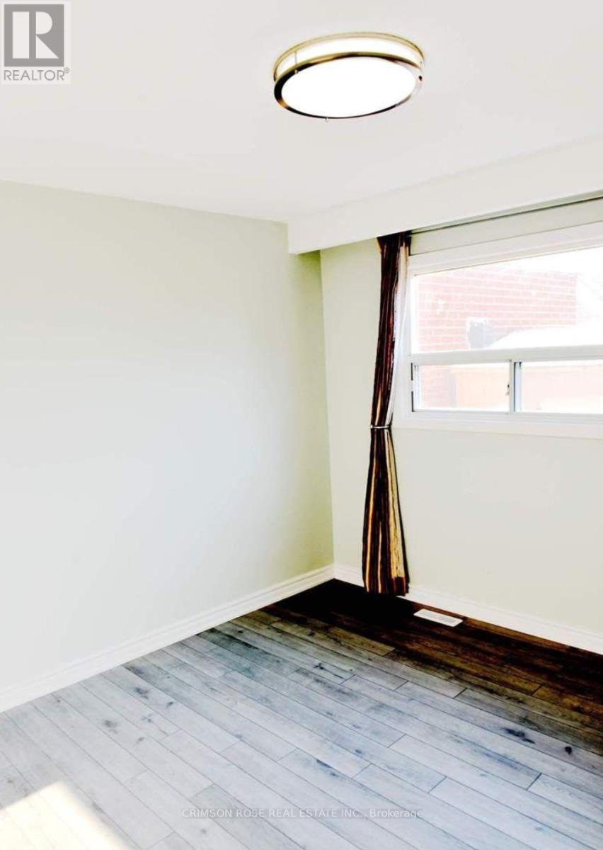 Main Floor - 481 Fergo Avenue, Mississauga, Ontario  L5B 2J2 - Photo 6 - W13731730