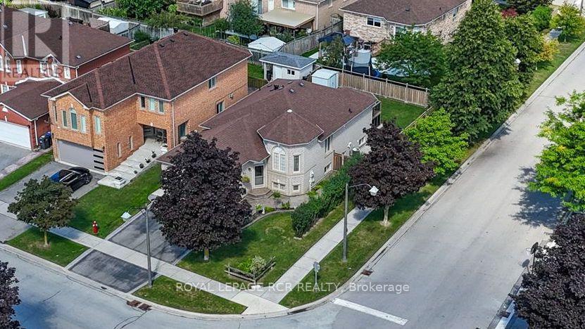 65 Royalton Drive, Caledon, Ontario  L7E 2G5 - Photo 2 - W13731794