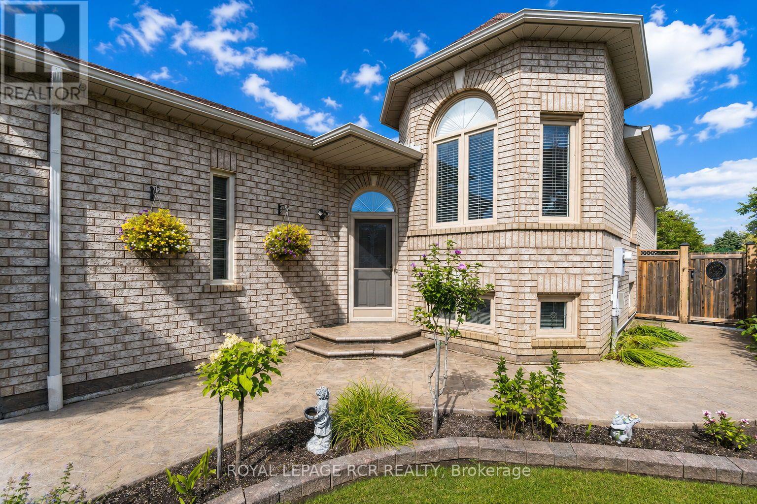 65 Royalton Drive, Caledon, Ontario  L7E 2G5 - Photo 3 - W13731794