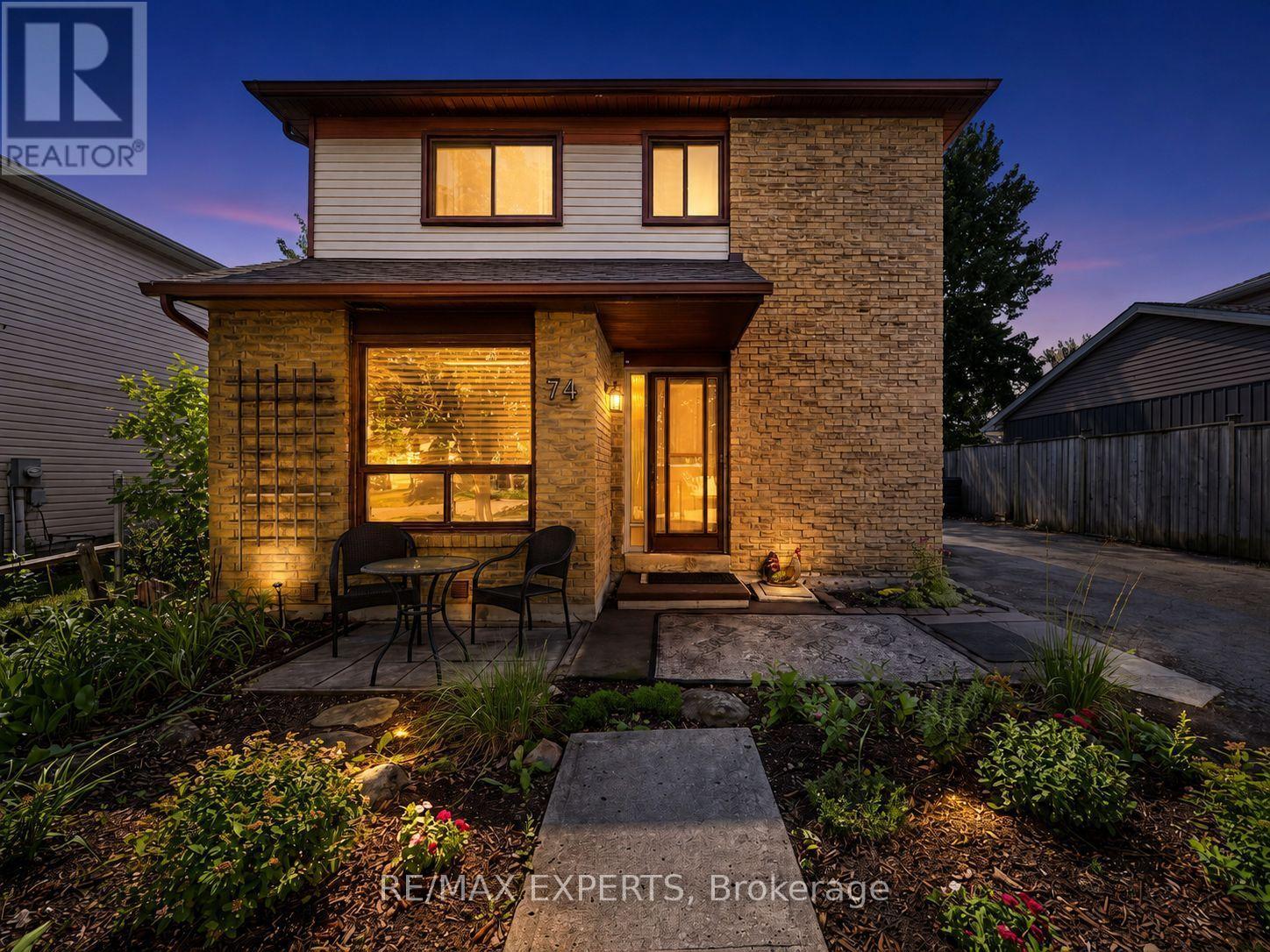 74 Downey Drive, Caledon, Ontario  L7E 2B8 - Photo 2 - W13622252