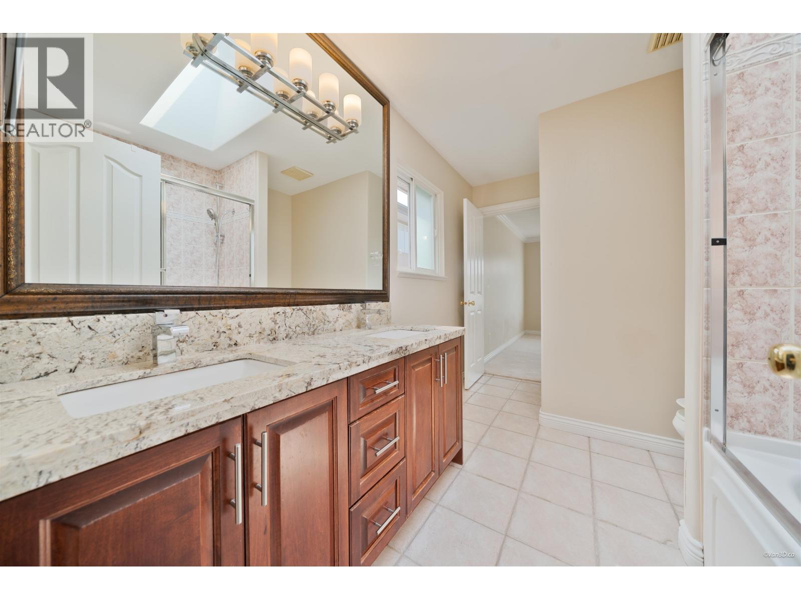 7157 Ridgeview Drive, Burnaby, British Columbia  V5A 4S1 - Photo 10 - R3160225