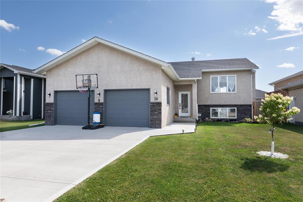 30 Rockridge Crescent, Blumenort, Manitoba  R0A 0C1 - Photo 0 - 202621830