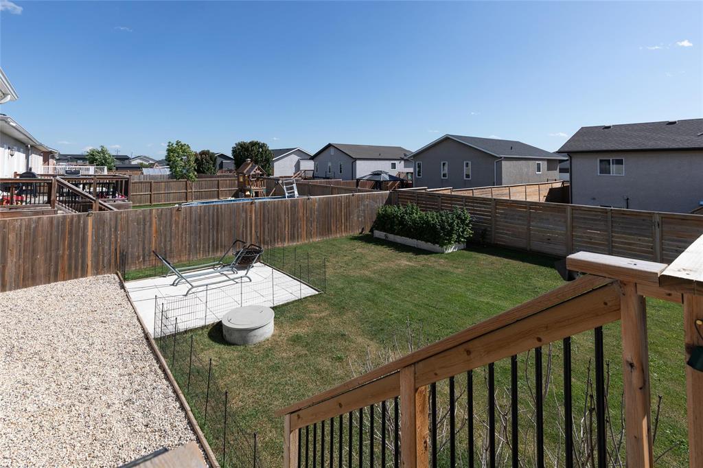 30 Rockridge Crescent, Blumenort, Manitoba  R0A 0C1 - Photo 19 - 202621830