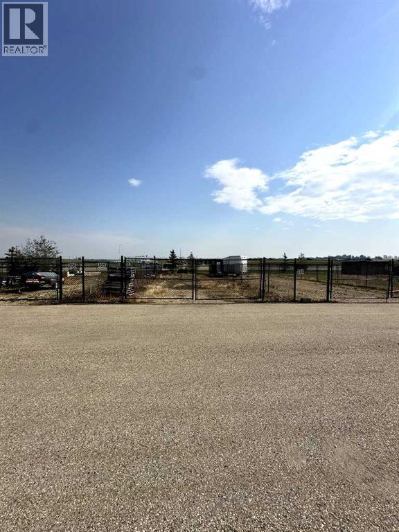 204, 27211 12 Highway, Rural Lacombe County, Alberta  T4L 1K7 - Photo 6 - A2338381