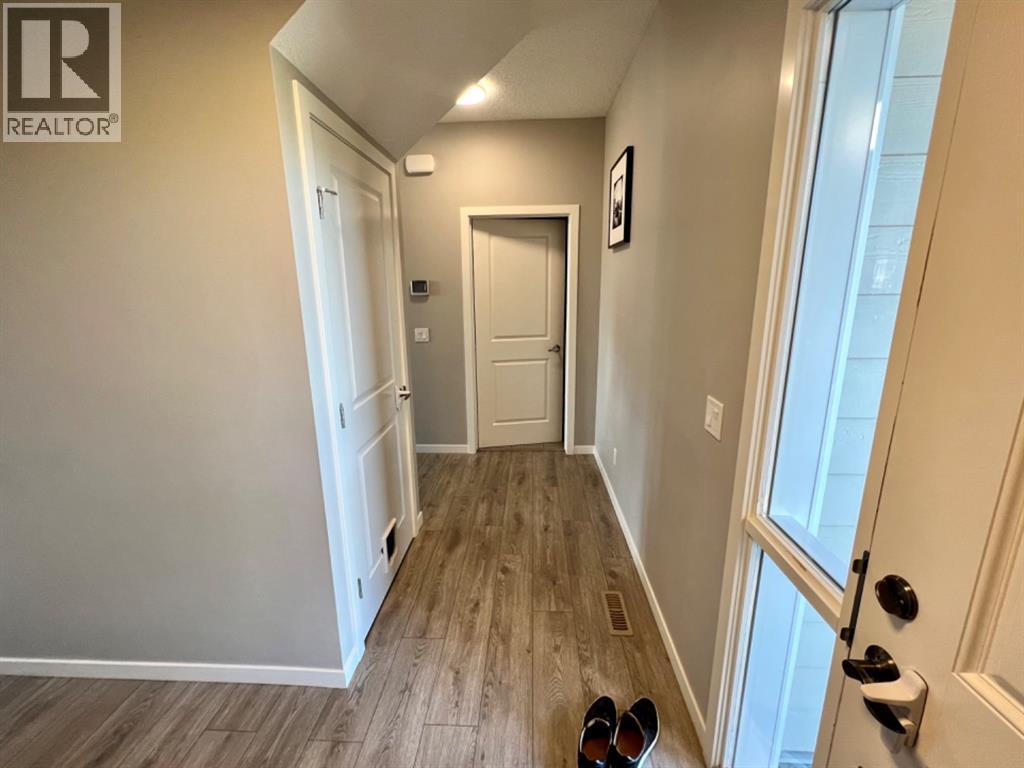 46 Legacy Grove SE, Calgary, Alberta  T2X 2E3 - Photo 3 - A2341621