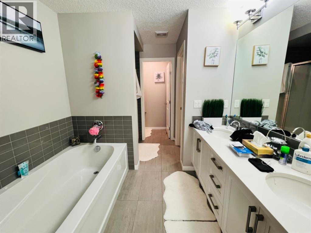 46 Legacy Grove SE, Calgary, Alberta  T2X 2E3 - Photo 20 - A2341621