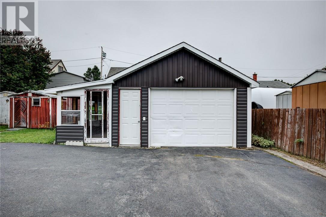 102 Ash Street, Levack, Ontario  P0M 2C0 - Photo 3 - 2130086
