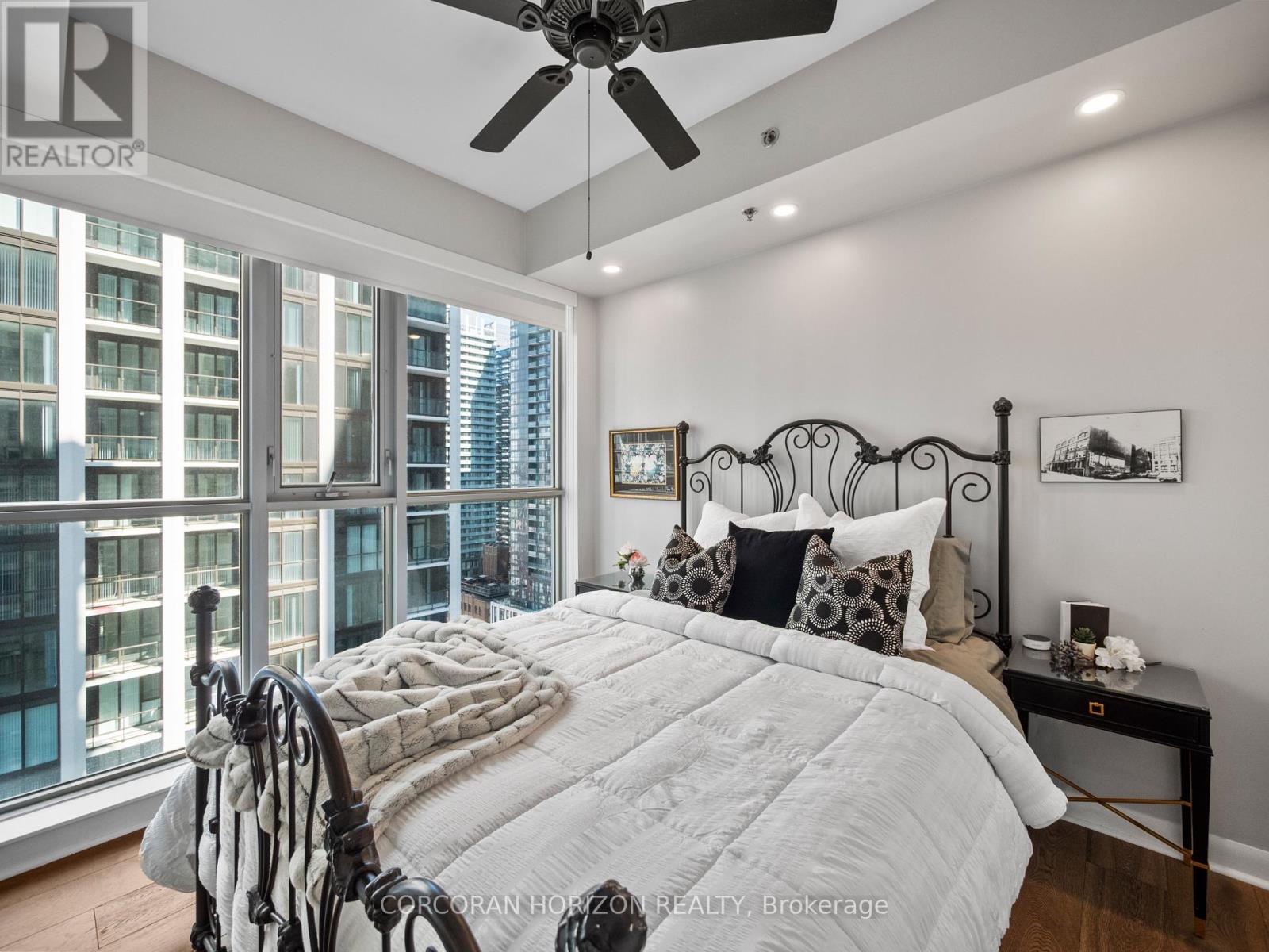 2509 - 375 King Street W, Toronto, Ontario  M5K 1K5 - Photo 17 - C13731808