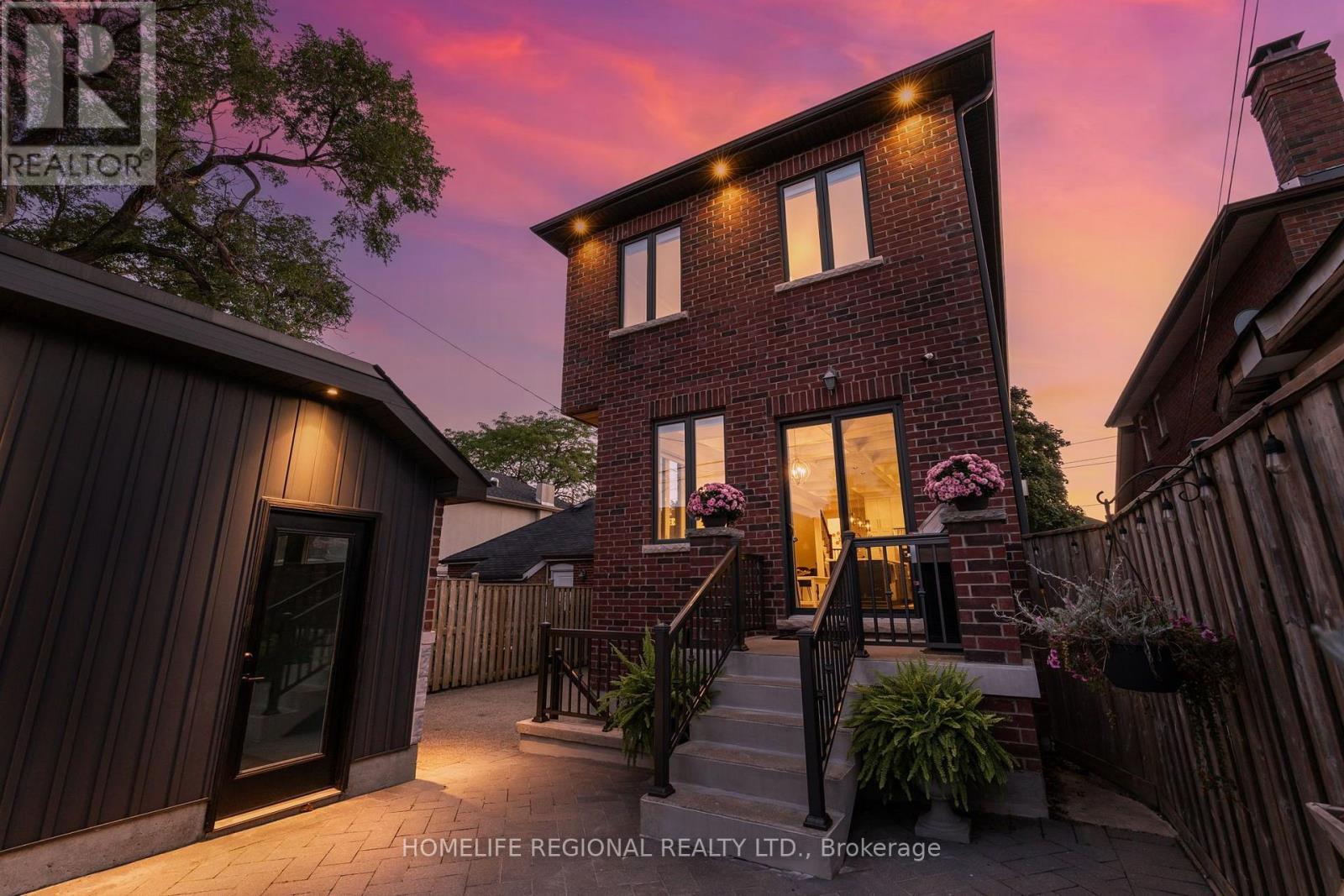 313 Robina Avenue, Toronto, Ontario  M6C 3Z2 - Photo 40 - C13718470