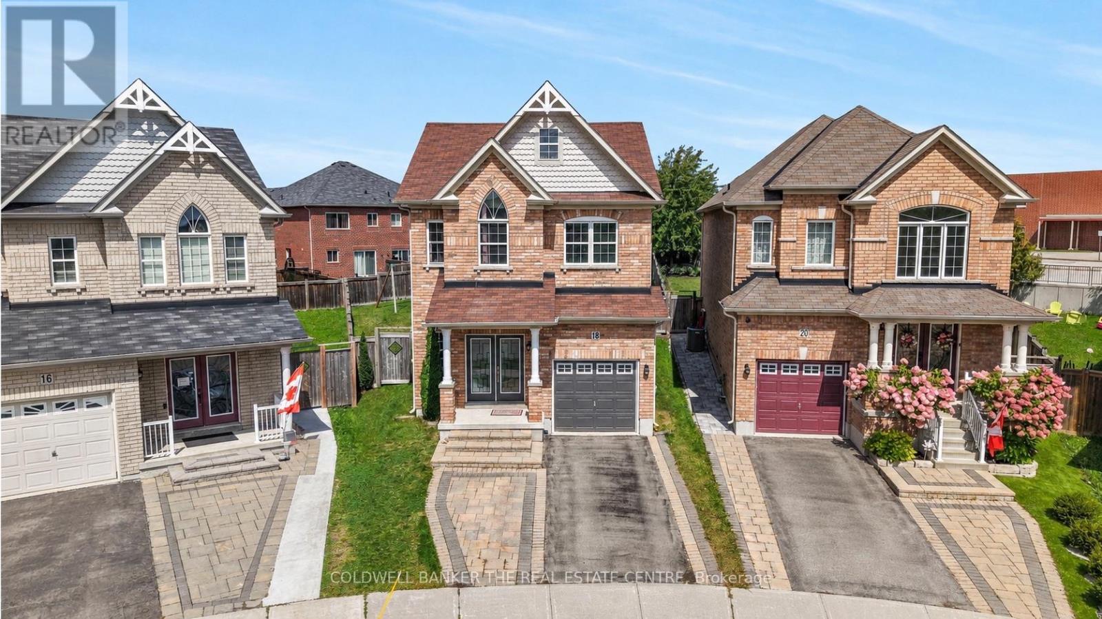 18 Herefordshire Crescent, Newmarket, Ontario  L9N 0B7 - Photo 2 - N13728542