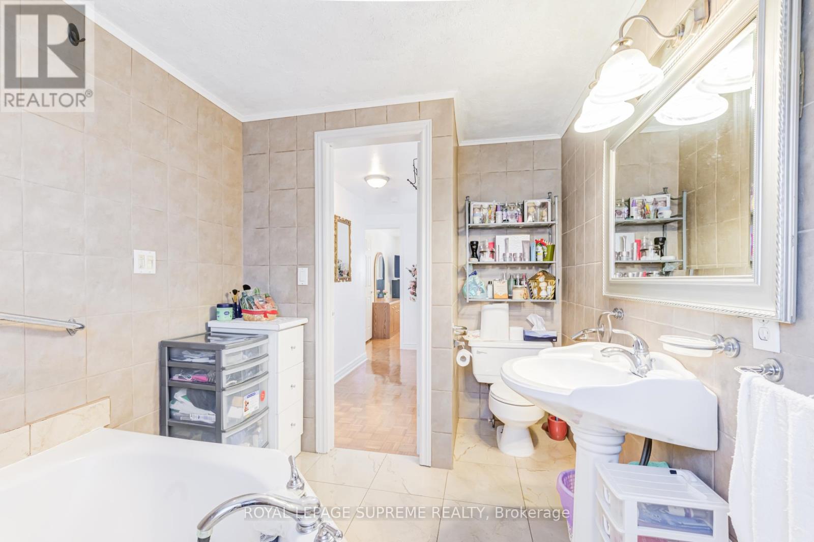 7236 Meyer Drive, Mississauga, Ontario  L4T 3A9 - Photo 22 - W13605980