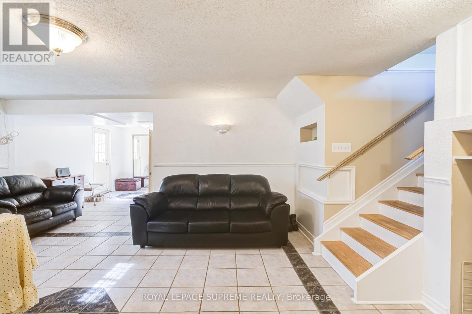 7236 Meyer Drive, Mississauga, Ontario  L4T 3A9 - Photo 24 - W13605980