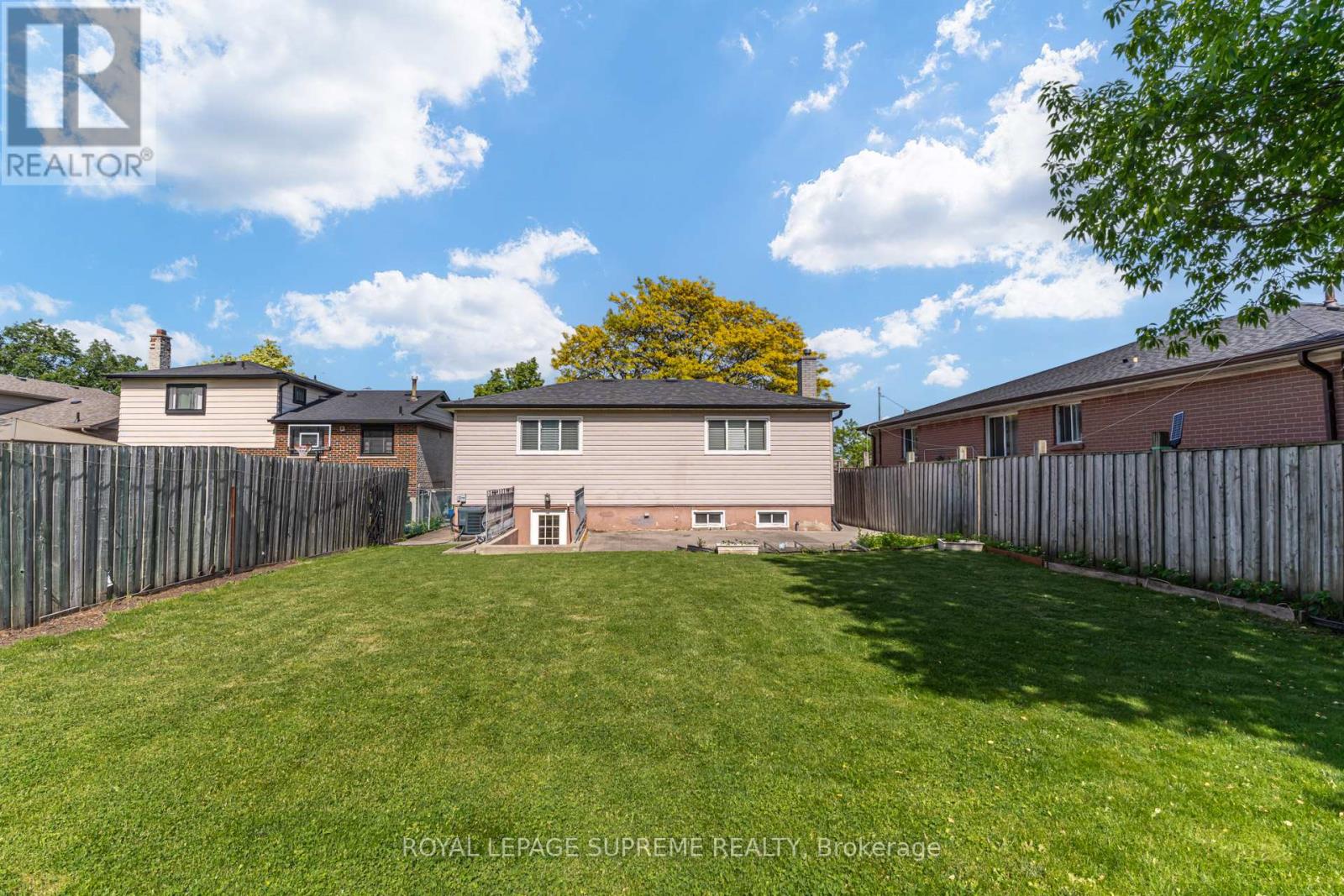7236 Meyer Drive, Mississauga, Ontario  L4T 3A9 - Photo 31 - W13605980