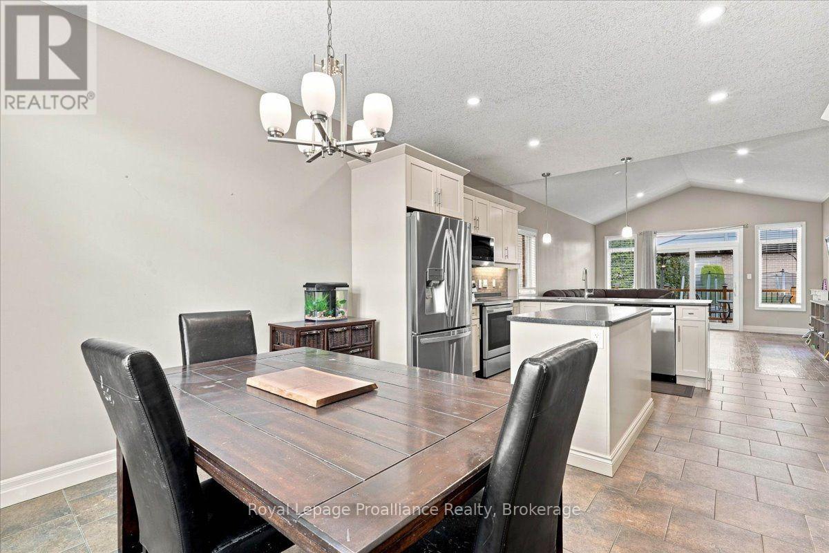 54 Cavendish Drive, Belleville, Ontario  K8N 0L6 - Photo 13 - X13732124