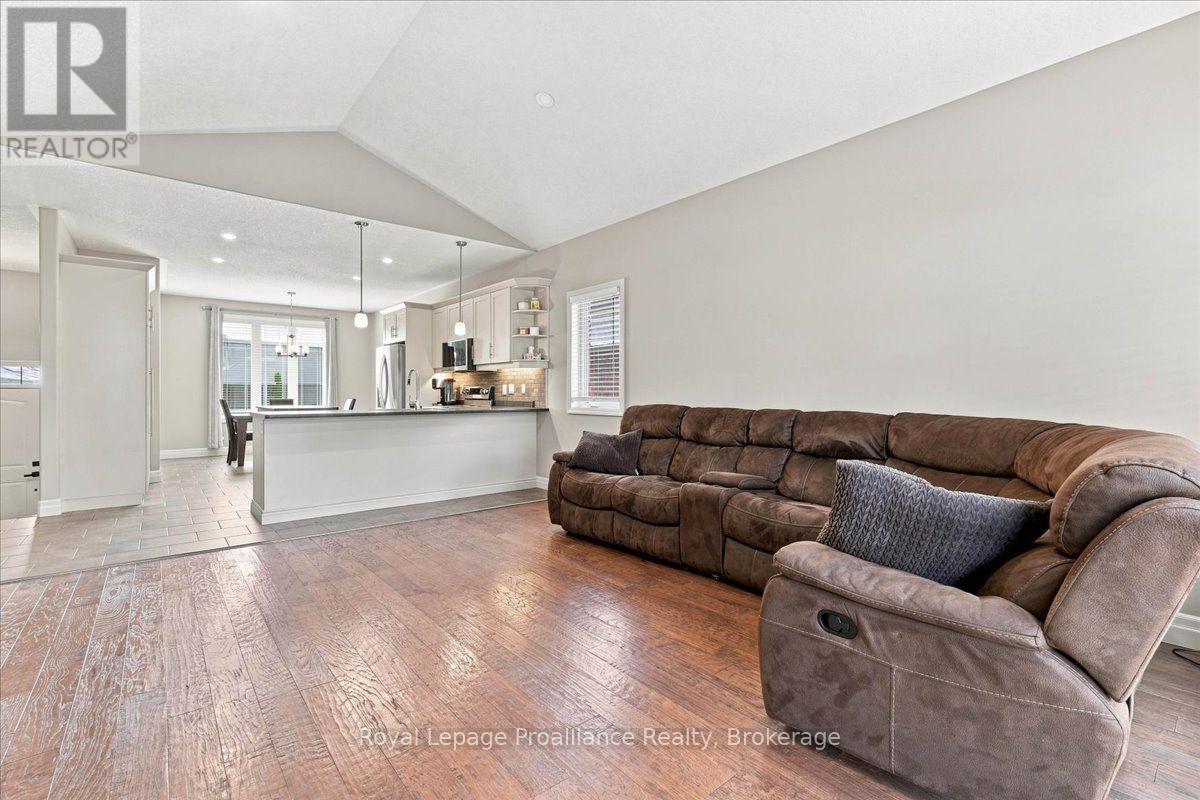 54 Cavendish Drive, Belleville, Ontario  K8N 0L6 - Photo 14 - X13732124