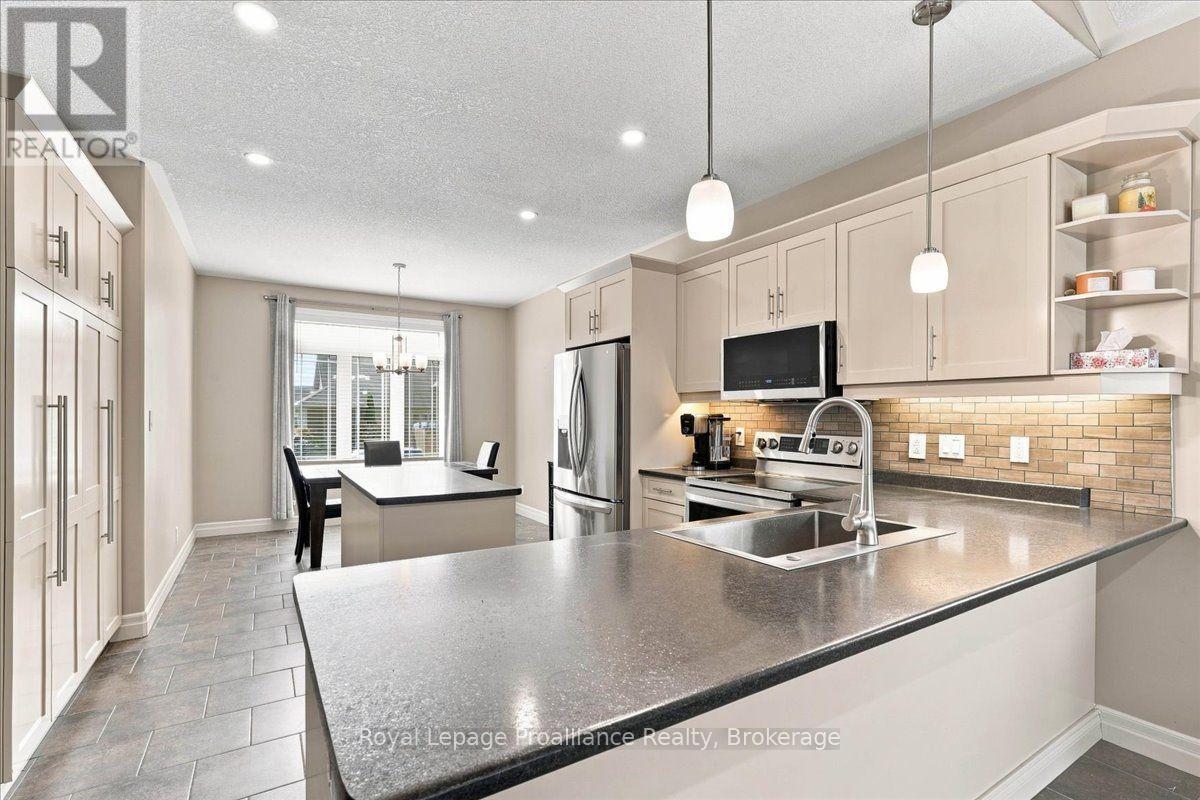 54 Cavendish Drive, Belleville, Ontario  K8N 0L6 - Photo 8 - X13732124