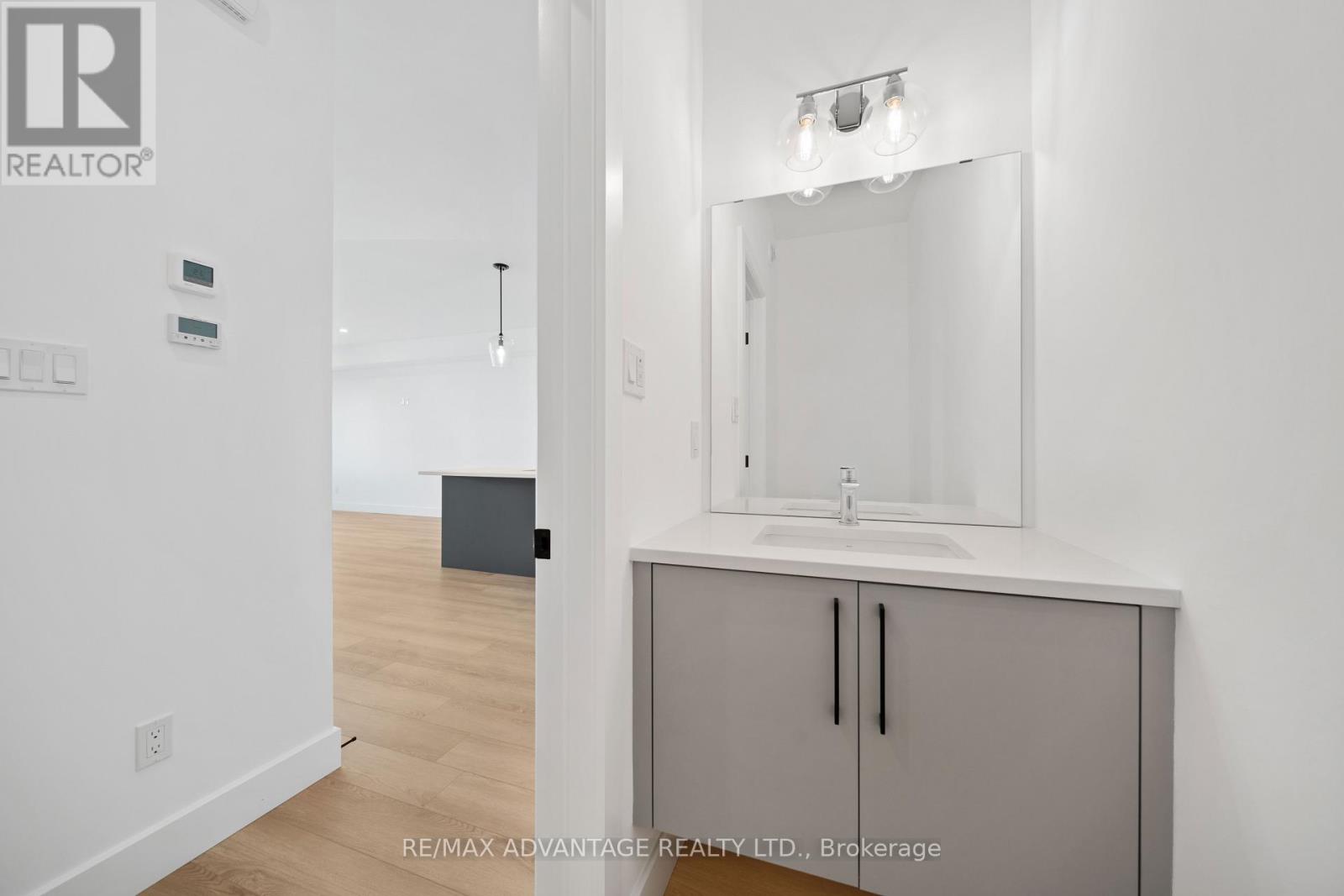 3363 David Milne Way, London South, Ontario  N6L 0B9 - Photo 8 - X13731844