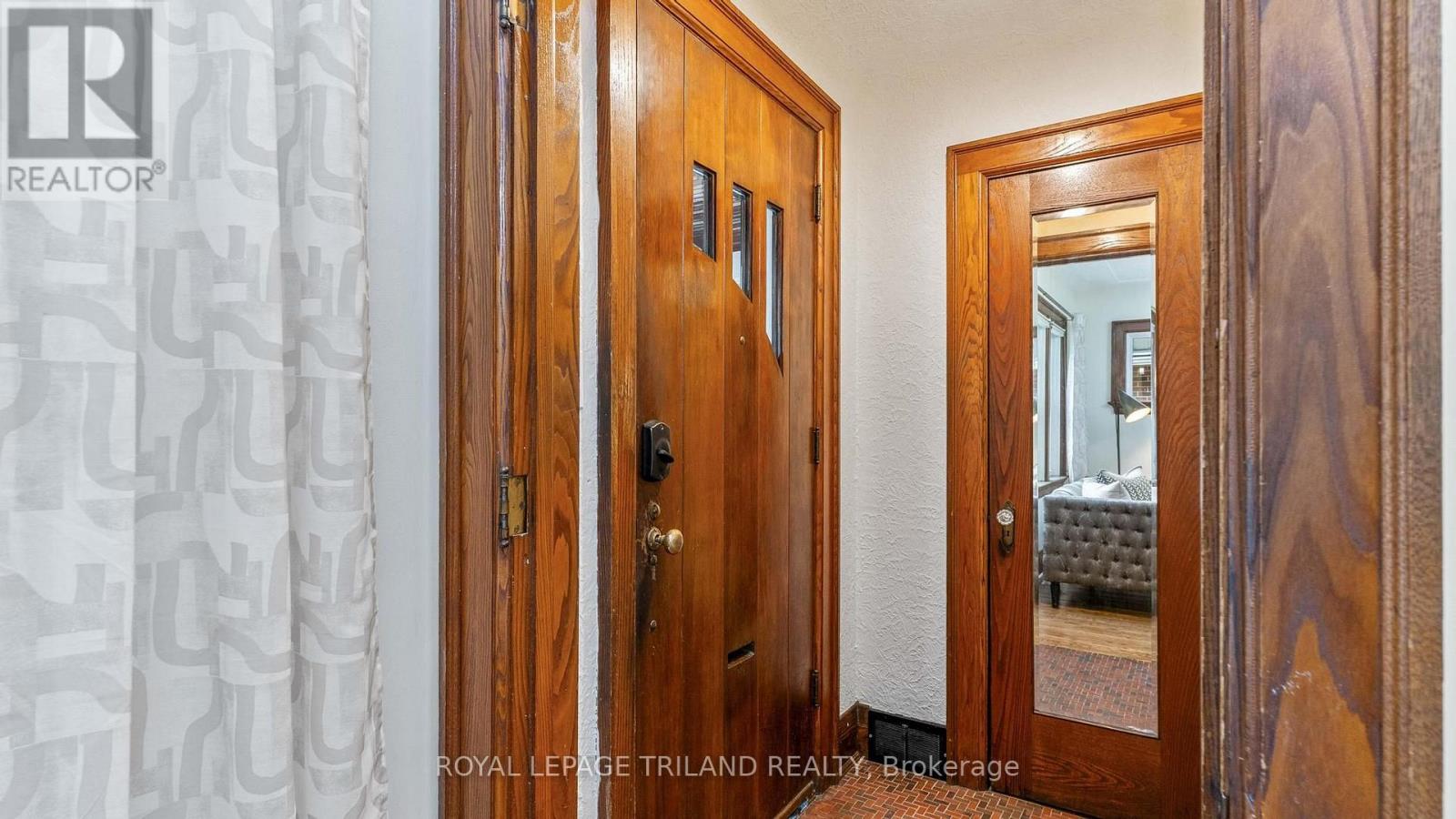 282 Cathcart Street, London South, Ontario  N6C 3N5 - Photo 3 - X13731922