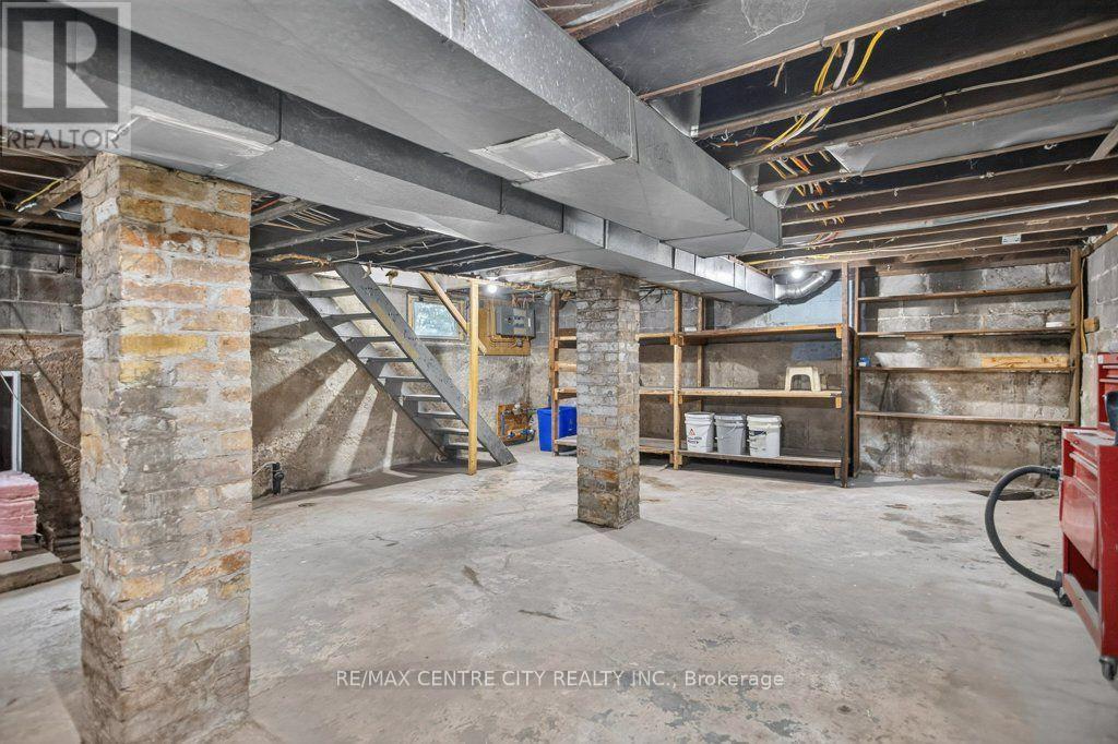 344 Wellington Street, St. Thomas, Ontario  N5R 2T3 - Photo 39 - X13731944