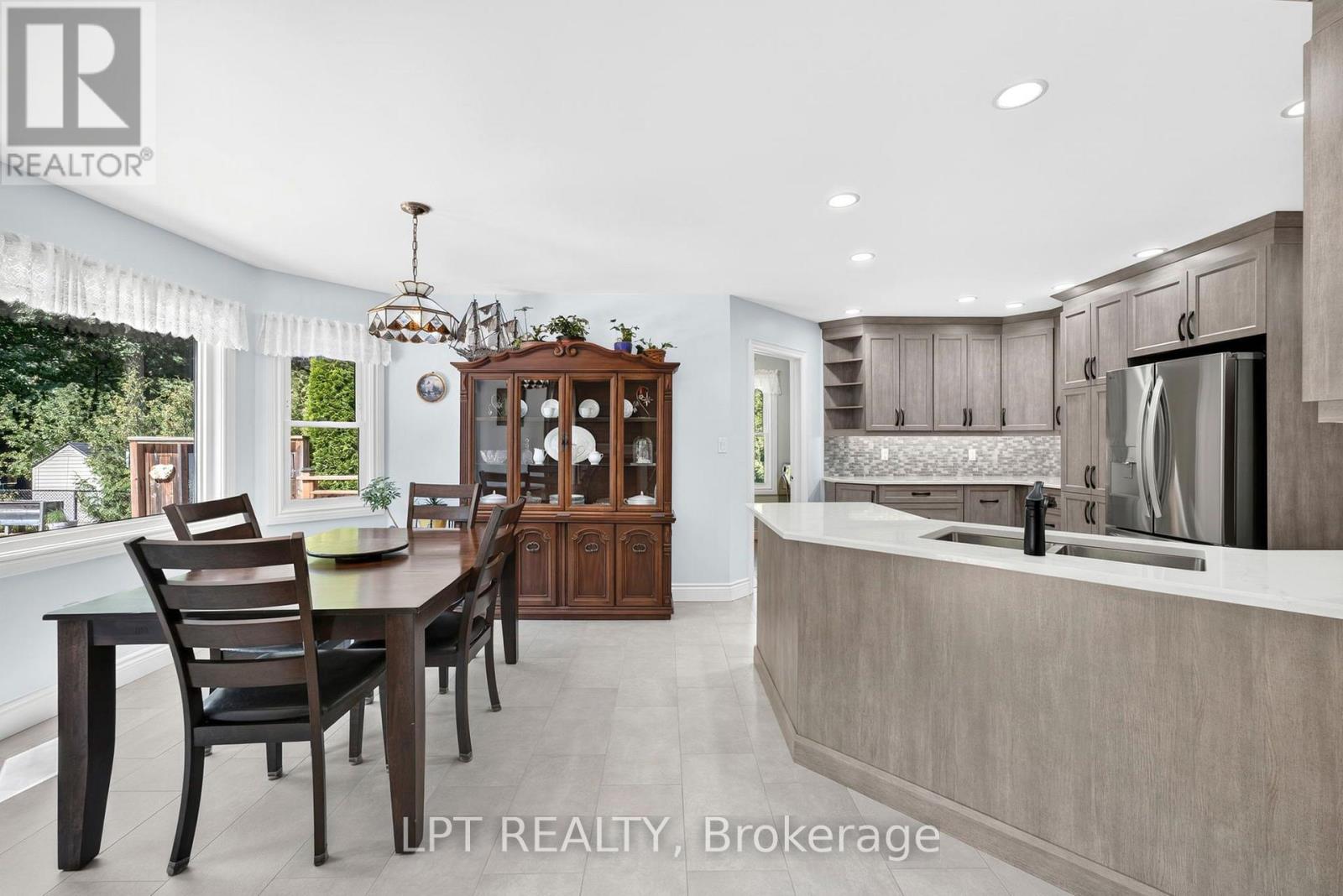 10011 Jenna Road, Lambton Shores, Ontario  N0M 1T0 - Photo 10 - X13732104