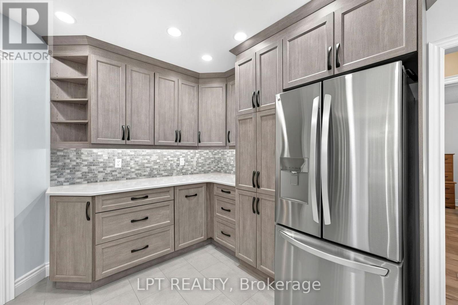 10011 Jenna Road, Lambton Shores, Ontario  N0M 1T0 - Photo 17 - X13732104