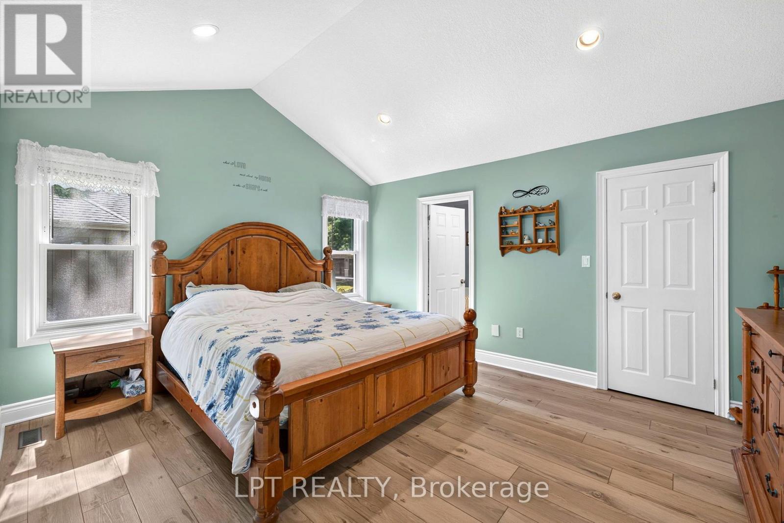 10011 Jenna Road, Lambton Shores, Ontario  N0M 1T0 - Photo 24 - X13732104