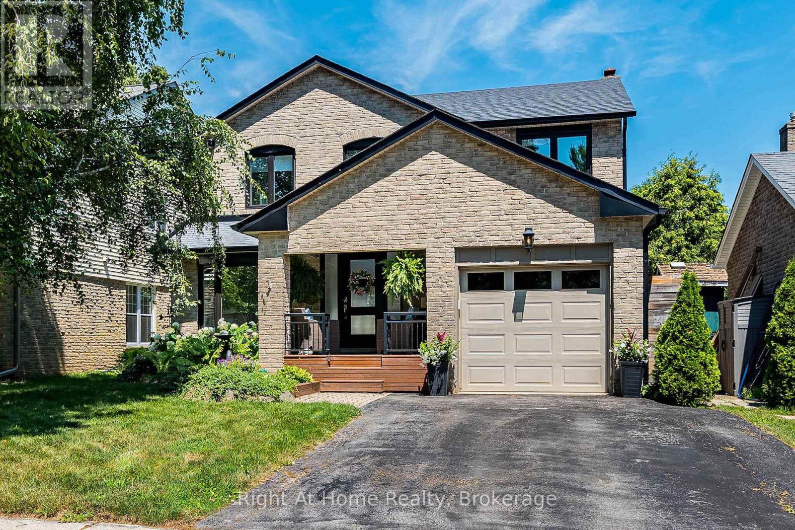 3287 Victoria Street, Oakville, Ontario  L6L 5T5 - Photo 2 - W13568964