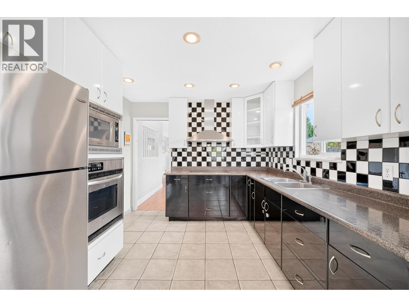 3060 Euclid Avenue, Vancouver, British Columbia  V5R 5E2 - Photo 10 - R3160053