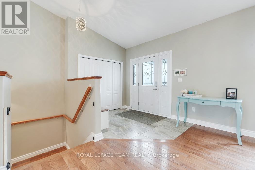 986 South Gower Drive, North Grenville, Ontario  K0G 1J0 - Photo 5 - X13732054