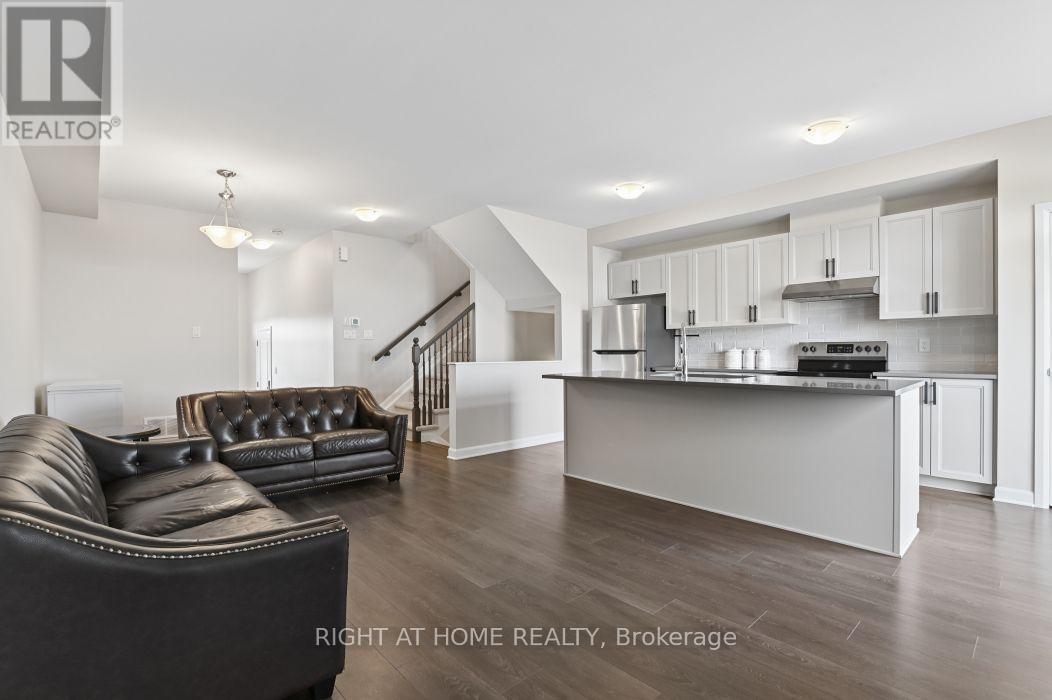 576 Prominence Way, Ottawa, Ontario  K4A 5K8 - Photo 4 - X13732082