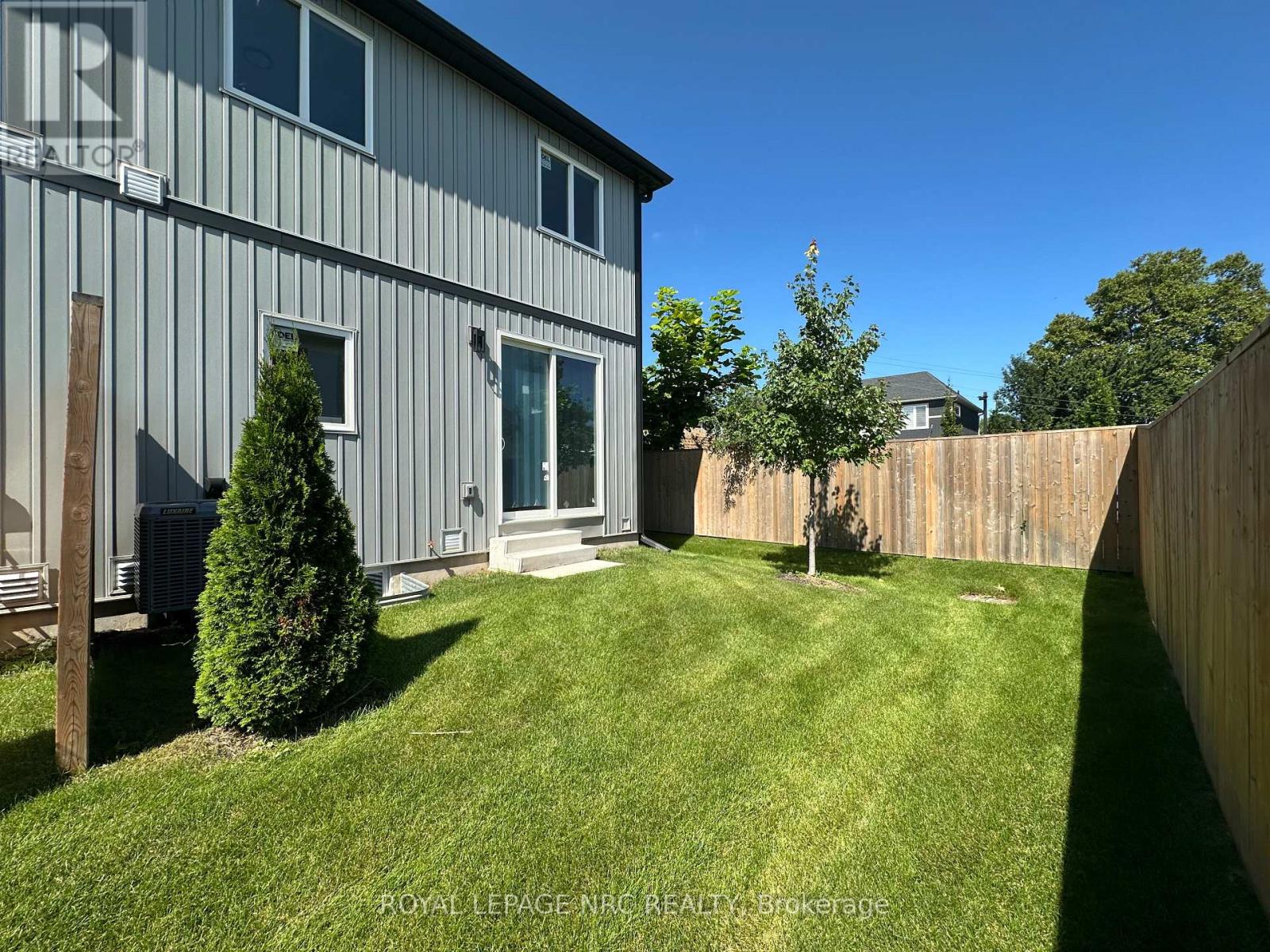 30 - 121a Moffatt Street, St. Catharines, Ontario  L2P 0G4 - Photo 5 - X13731816