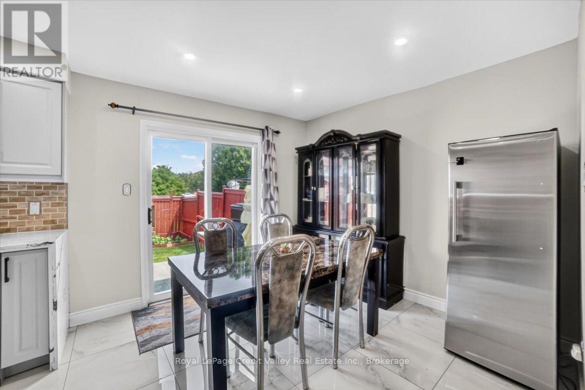 43 Coppermill Drive, Brampton, Ontario  L7A 1N1 - Photo 11 - W13731874