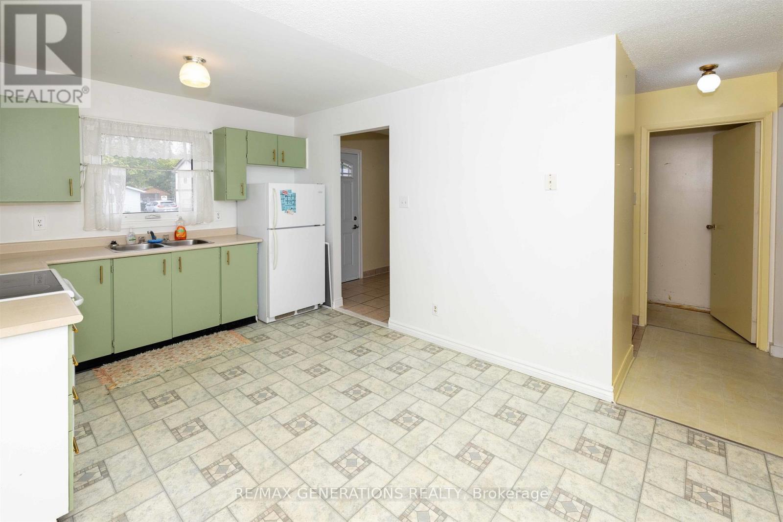 481 Wentworth Crescent, Thunder Bay, Ontario  P7A 7S7 - Photo 3 - X13727546