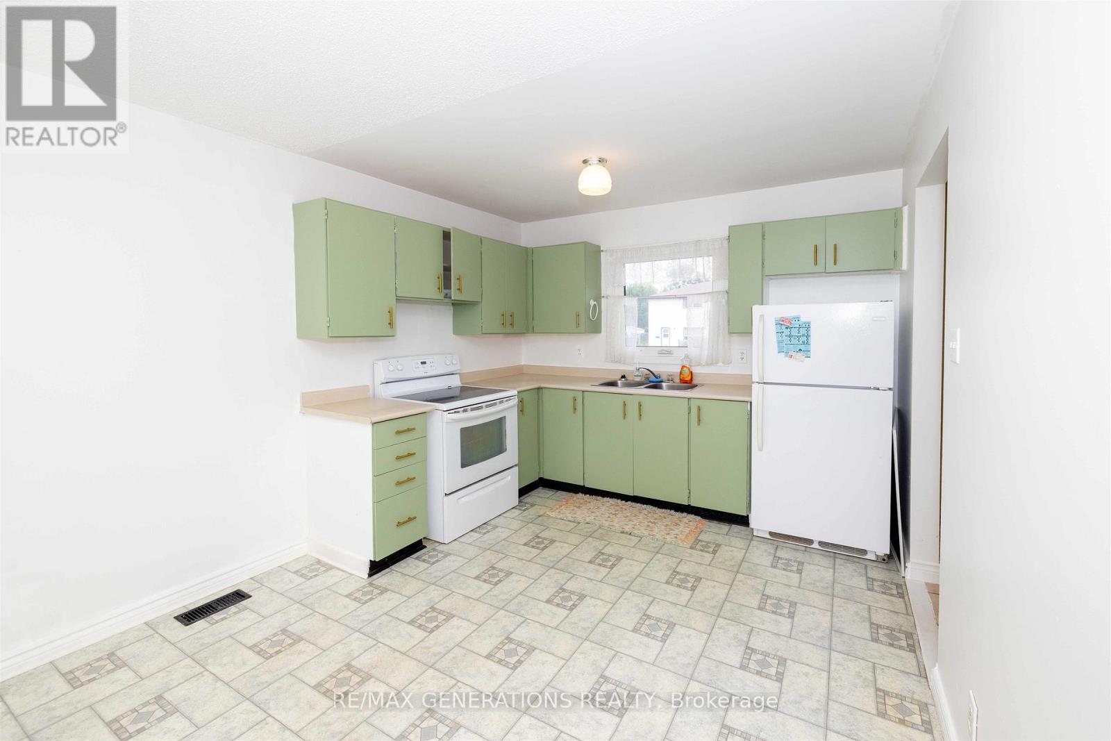 481 Wentworth Crescent, Thunder Bay, Ontario  P7A 7S7 - Photo 4 - X13727546