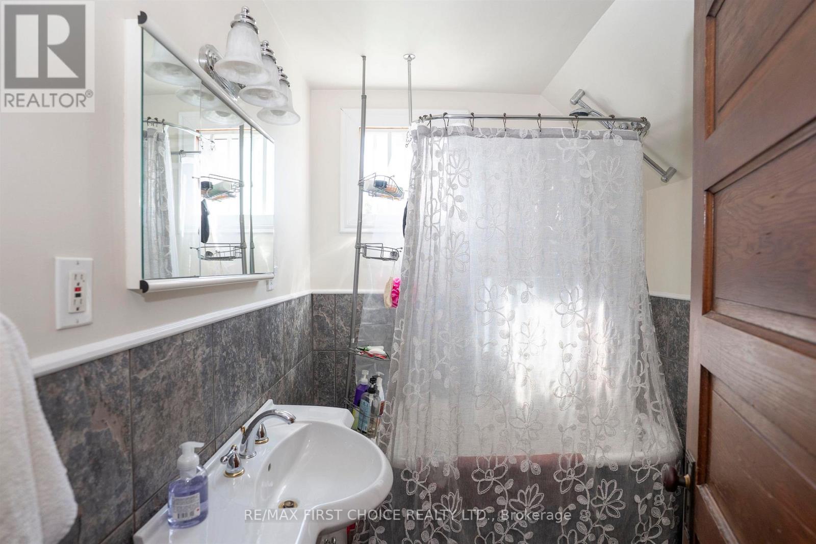 423 Marks Street S, Thunder Bay, Ontario  P7E 1M4 - Photo 21 - X13728100