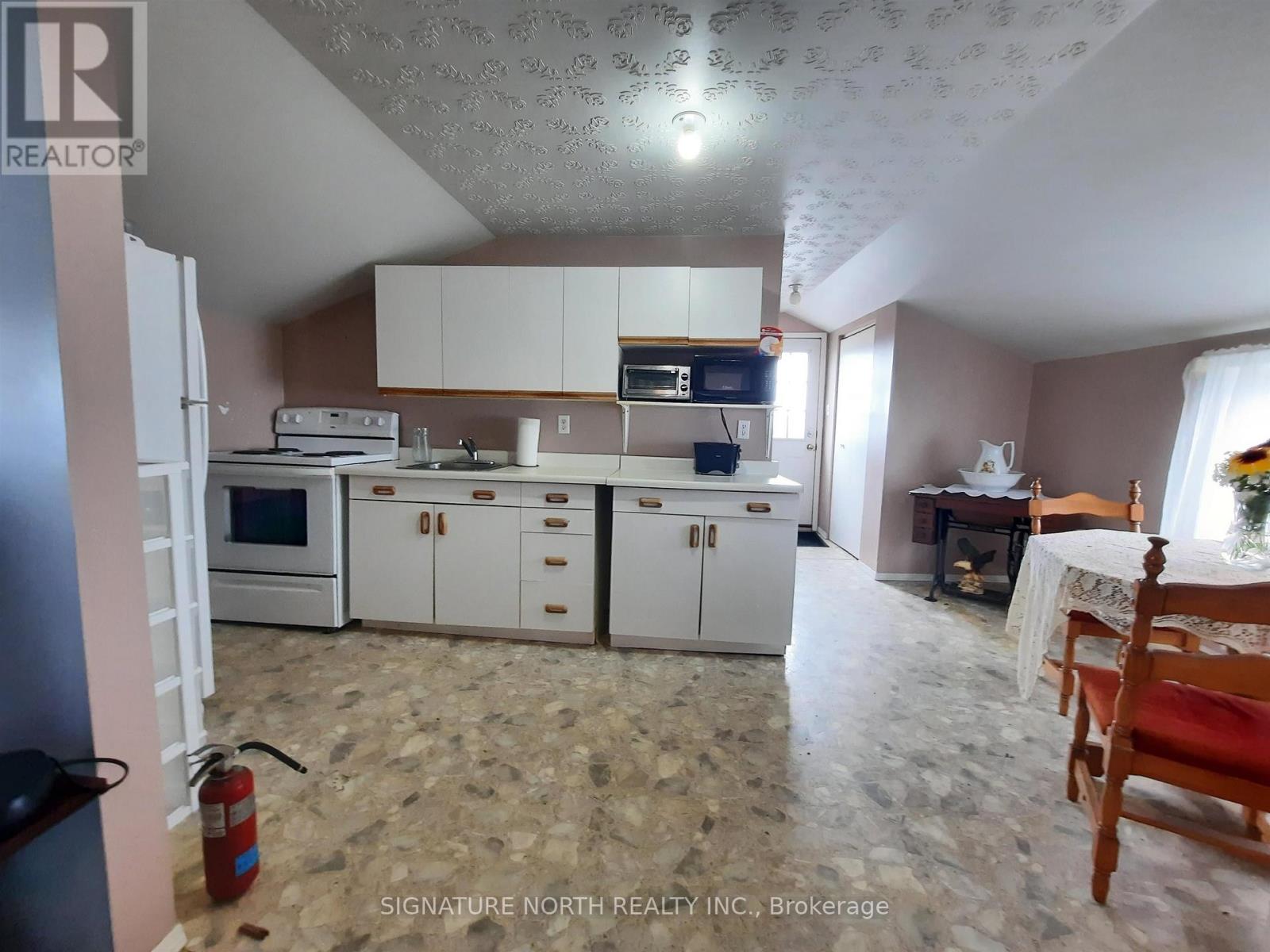 209 Main St, Greenstone, Ontario  P0T 1M0 - Photo 22 - X13728288