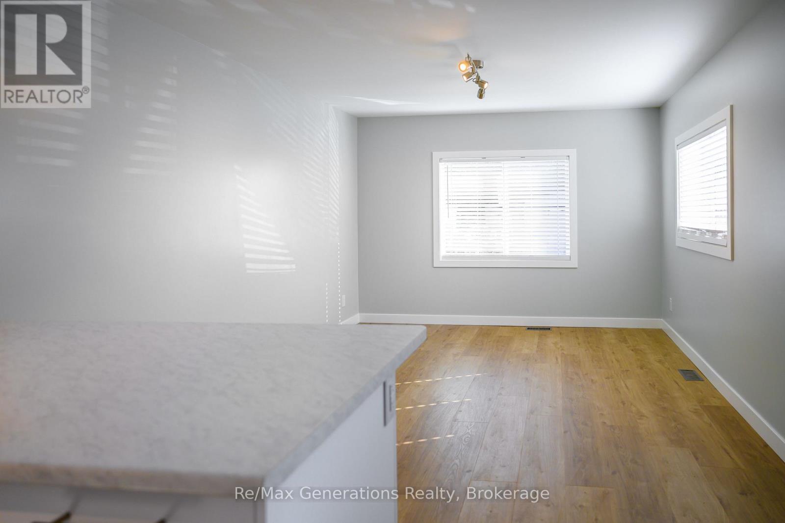 F3 - 1055 Chippewa Road, Thunder Bay, Ontario  P7J 1J1 - Photo 4 - X13731904