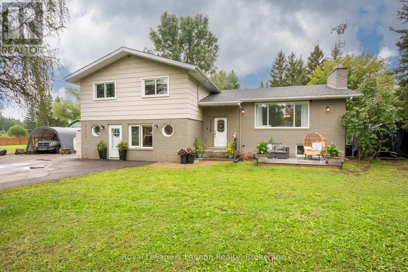 2020 MOUNTAIN ROAD, Thunder Bay, Ontario