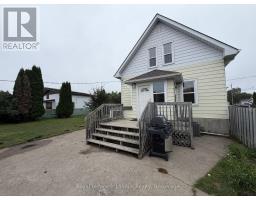 279 DEWE AVENUE, Thunder Bay, Ontario